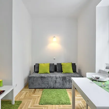 Apartman Fruity Near City Center *